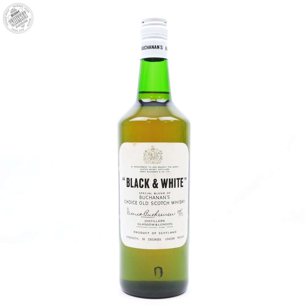 65586390_Black_&_White_Special_Blend_of_Buchanans_Choice_Old_Scotch_Whisky-1.jpg