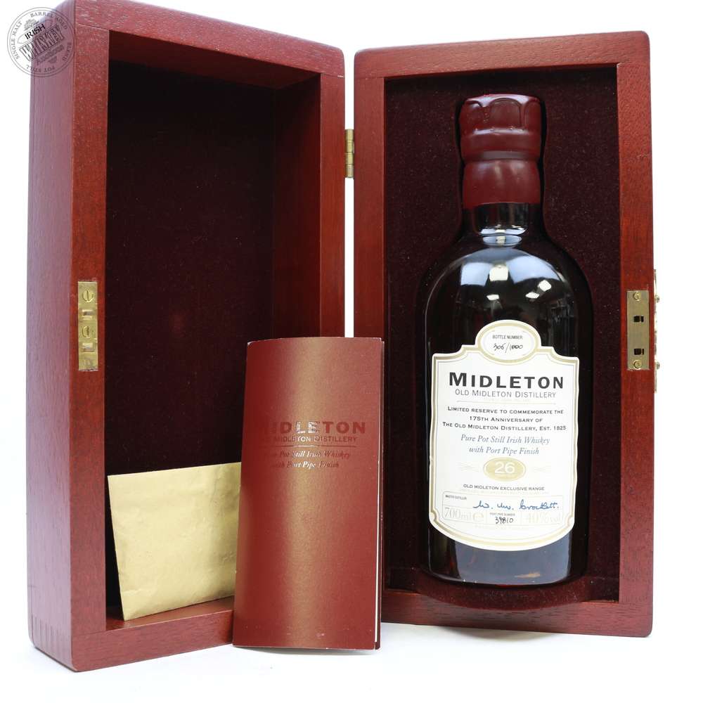 65602297_Midleton_26_Year_Old_Limited_Edition_Port_Pipe_Finish-4.jpg