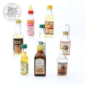65592592_Collection_of_Liqueurs-1.jpg