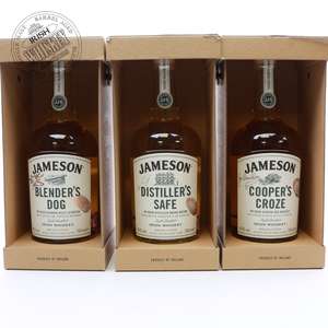 65597507_Jameson_The_Whiskey_Makers_Series_-_Signed_Bottles-1.jpg