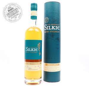 65602595_The_Legendary_Silkie_Cask_Strength_Irish_Whiskey-1.jpg