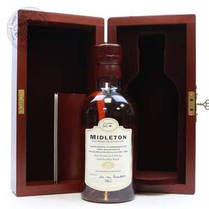 65607227_Midleton_26_Year_Old_Limited_Edition_Port_Pipe_Finish-1.jpg