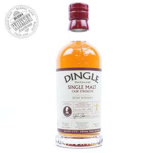 65609542_Dingle_Single_Malt_Cask_Strength_Whisky_and_Rum_Aan_Zee_Festival-1.jpg