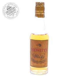65617322_Hewitts_Irish_Whisky_Miniature_1960s-1.jpg