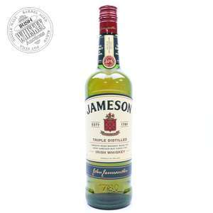 65624404_Jameson_Irish_Whiskey-1.jpg