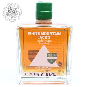 65636559_White_Mountain_Jacks_Irish_Poitin-1.jpg