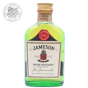 65638169_Jameson_Irish_Whiskey_Miniature-1.jpg
