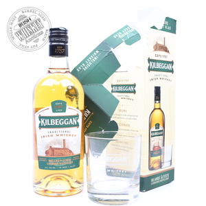65640989_Kilbeggan_Traditional_Irish_Whiskey_with_Glass-1.jpg