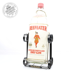 65656435_Beefeater_Empty_Bottle_and_Stand-1.jpg